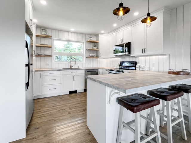 UR COWRY CABINETS photo 1