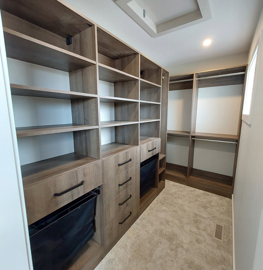 Signature Series Custom Closets