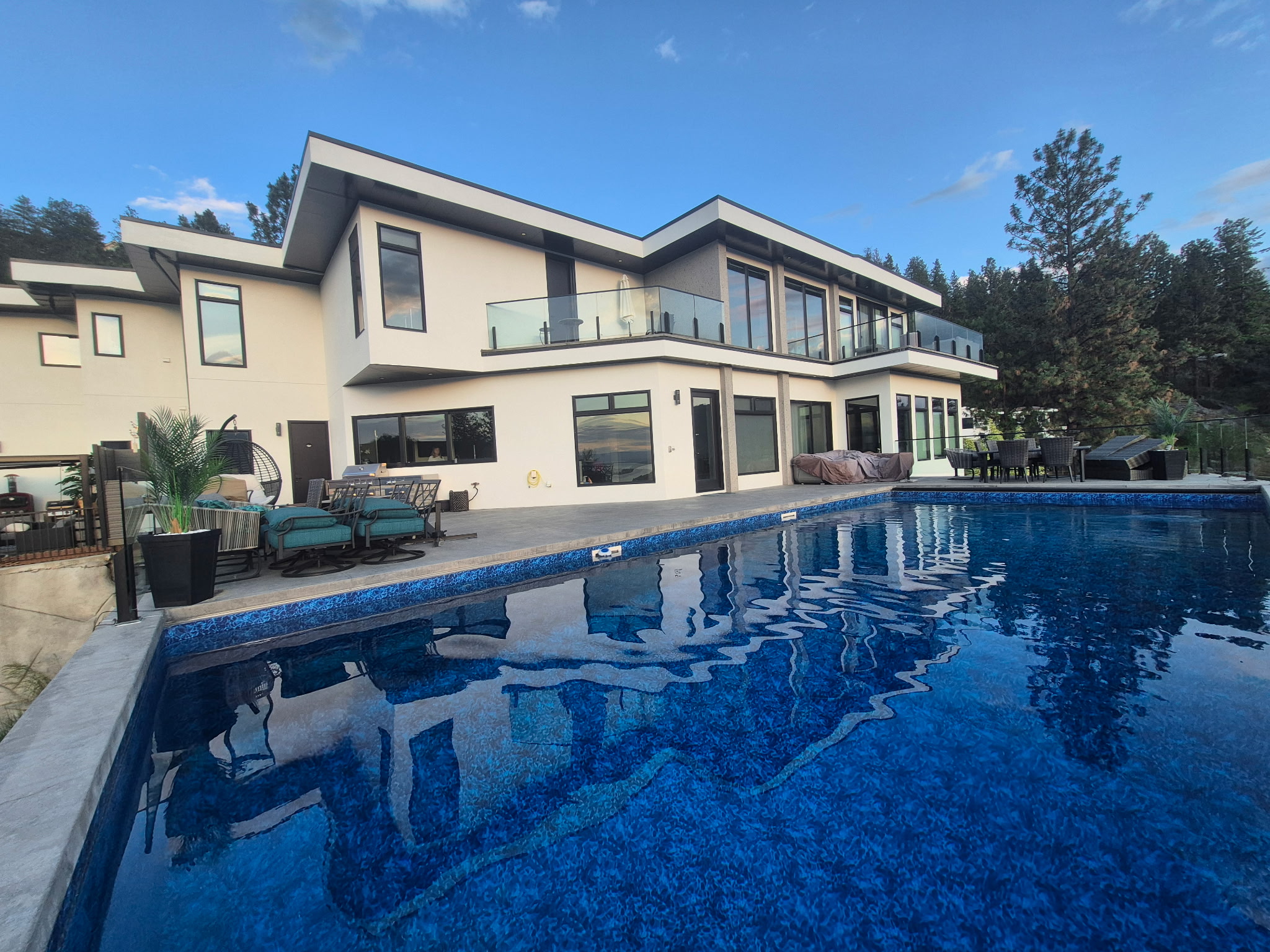 Mr & Mrs Paintastic Inc photo 3