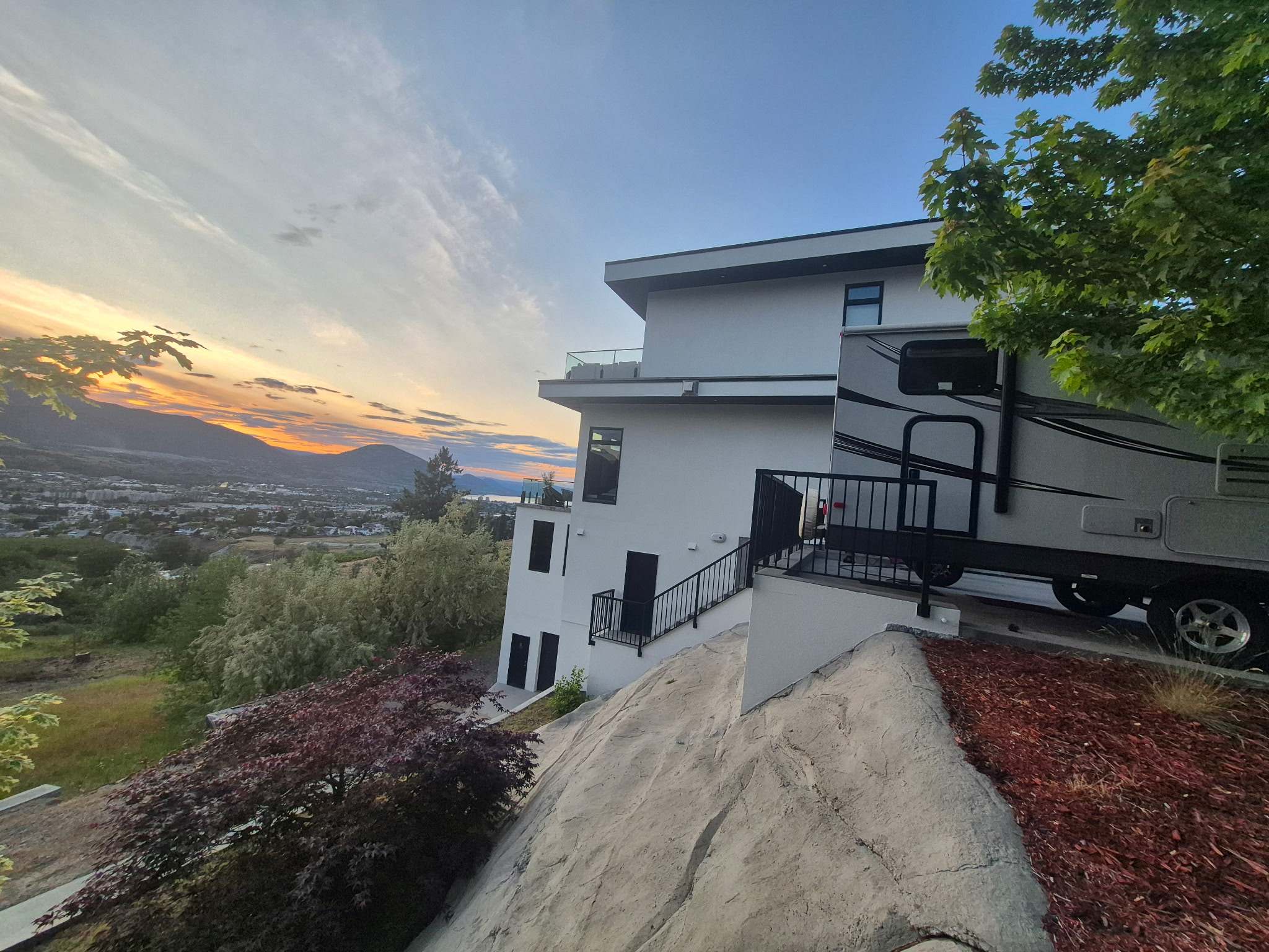 Mr & Mrs Paintastic Inc photo 4